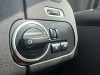 USED 2015 64 LAND ROVER DISCOVERY 4 3.0 SD V6 HSE Luxury SUV 5dr Diesel Auto 4WD Euro 5 (s/s) (255 bhp) NEW CHAIN