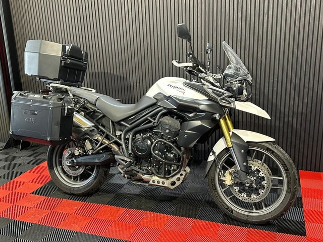 View our TRIUMPH TIGER 800