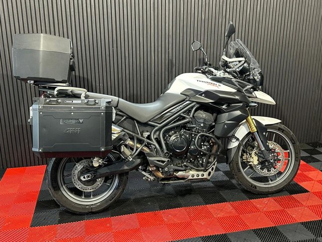 View our TRIUMPH TIGER 800