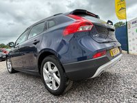 USED 2015 15 VOLVO V40 CROSS COUNTRY 2.0 D4 Lux Nav Hatchback 5dr Diesel Manual Euro 6 (s/s) (190 ps) 