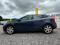 USED 2015 15 VOLVO V40 CROSS COUNTRY 2.0 D4 Lux Nav Hatchback 5dr Diesel Manual Euro 6 (s/s) (190 ps) 