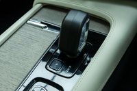 USED 2022 72 VOLVO XC90 2.0 B5 MHEV Plus SUV 5dr Petrol Hybrid Auto 4WD Euro 6 (s/s) (250 ps) Opening Panoramic roof