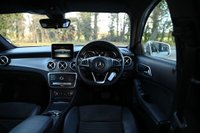 USED 2019 19 MERCEDES-BENZ GLA 2.0 GLA250 AMG Line SUV 5dr Petrol 7G-DCT 4MATIC Euro 6 (s/s) (211 ps) IRIDIUM SILVER METALLIC PAINTWORK + APPLE CARPLAY + REVERSE CAMERA