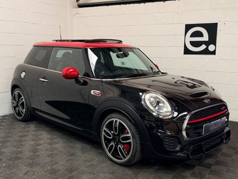 2017 MINI HATCH