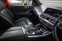 USED 2022 22 BMW X5 3.0 30d MHT M Sport SUV 5dr Diesel Hybrid Auto xDrive Euro 6 (s/s) (286 ps) Sunroof + Harman/Kardon + 7 Seats