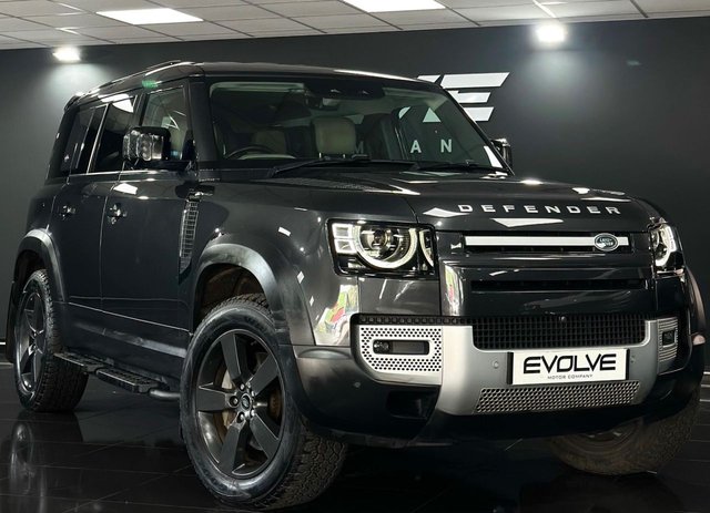 View our Land Rover Defender 3.0 D300 MHEV SE SUV 5dr Diesel Auto 4WD Euro 6 (s/s) (300 ps)