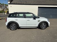 USED 2019 19 MINI COUNTRYMAN 1.5 7.6kWh Cooper SE Sport SUV 5dr Petrol Plug-in Hybrid Auto ALL4 Euro 6 (s/s) (224 ps) LOW MILES*SPORTS SEATS*TWO TONE