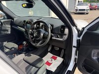 USED 2019 19 MINI COUNTRYMAN 1.5 7.6kWh Cooper SE Sport SUV 5dr Petrol Plug-in Hybrid Auto ALL4 Euro 6 (s/s) (224 ps) LOW MILES*SPORTS SEATS*TWO TONE