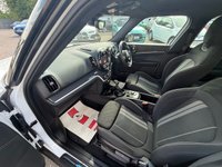 USED 2019 19 MINI COUNTRYMAN 1.5 7.6kWh Cooper SE Sport SUV 5dr Petrol Plug-in Hybrid Auto ALL4 Euro 6 (s/s) (224 ps) LOW MILES*SPORTS SEATS*TWO TONE