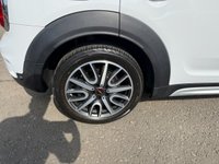 USED 2019 19 MINI COUNTRYMAN 1.5 7.6kWh Cooper SE Sport SUV 5dr Petrol Plug-in Hybrid Auto ALL4 Euro 6 (s/s) (224 ps) LOW MILES*SPORTS SEATS*TWO TONE