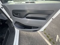 USED 2022 71 VAUXHALL VIVARO 2.0 Turbo D 3100 Sportive Panel Van 5dr Diesel Manual L2 H1 Euro 6 (s/s) (145 ps) LONG WHEEL BASE 3100 2 KEYS SH