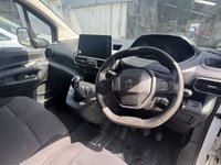 USED 2021 70 PEUGEOT PARTNER 1.5 BlueHDi 1000 Professional Standard Panel Van 5dr Diesel Manual SWB Euro 6 (100 bhp) This 2021 Peugeot Partner van has had only one owner since new, offering excellent provenance. It is a Professional Standard Panel Van SWB model, featuring a 1.5 litre BlueHDi diesel engine and meeting Euro 6 emission standards. This practical van boasts a generous cargo volume of 3900 litres, making it ideal for a variety of business needs.  With an impressive fuel economy of 56 miles per gallon, this Peugeot Partner is designed to be cost effective to run. Its low CO2 emissions.