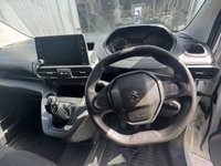 USED 2021 70 PEUGEOT PARTNER 1.5 BlueHDi 1000 Professional Standard Panel Van 5dr Diesel Manual SWB Euro 6 (100 bhp) This 2021 Peugeot Partner van has had only one owner since new, offering excellent provenance. It is a Professional Standard Panel Van SWB model, featuring a 1.5 litre BlueHDi diesel engine and meeting Euro 6 emission standards. This practical van boasts a generous cargo volume of 3900 litres, making it ideal for a variety of business needs.  With an impressive fuel economy of 56 miles per gallon, this Peugeot Partner is designed to be cost effective to run. Its low CO2 emissions.