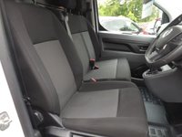 USED 2022 72 VAUXHALL VIVARO 1.5 Turbo D 2900 Dynamic Panel Van 6dr Diesel Manual L2 H1 Euro 6 (s/s) (100 ps) 