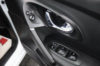 USED 2017 67 RENAULT KADJAR 1.5 dCi Dynamique S Nav SUV 5dr Diesel Manual Euro 6 (s/s) (110 ps) FULL SERVICE HISTORY / BLUETOOTH / SAT NAV / FINANCE AVAIL