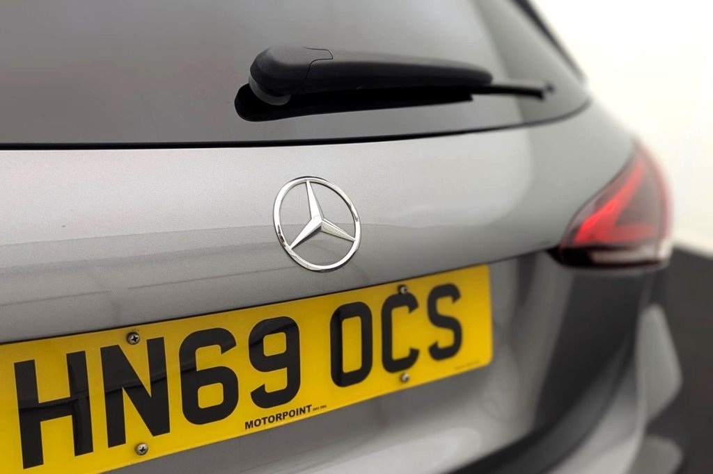 USED 2019 69 MERCEDES-BENZ A-CLASS 1.3 A180 AMG Line Hatchback 5dr Petrol Manual Euro 6 (s/s) (136 ps) Sat Nav, Rear Camera, Cruise