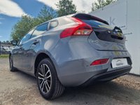 USED 2018 18 VOLVO V40 2.0 T2 Momentum Euro 6 (s/s) 5dr BLUETOOTH*CRUISE*DAB*S/HISTORY