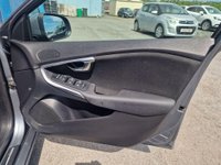 USED 2018 18 VOLVO V40 2.0 T2 Momentum Euro 6 (s/s) 5dr BLUETOOTH*CRUISE*DAB*S/HISTORY