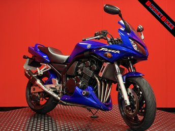 2003 YAMAHA FZS600