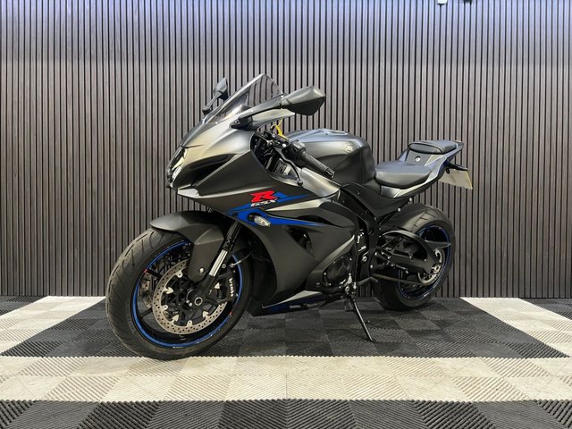 View our SUZUKI GSX-R1000