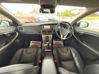 USED 2017 66 VOLVO V40 CROSS COUNTRY 2.0 T3 Pro Hatchback 5dr Petrol Manual Euro 6 (s/s) (152 ps) JUST ARRIVED IN STOCK!