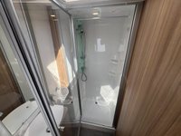 USED 2018 LUNAR QUASAR 674 Caravan 