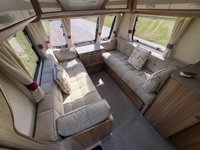 USED 2018 LUNAR QUASAR 674 Caravan 