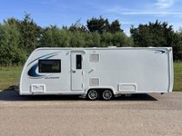 USED 2018 LUNAR QUASAR 674 Caravan 