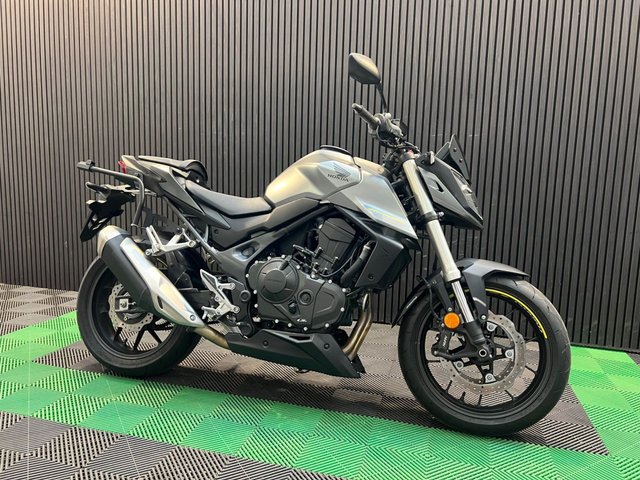 View our HONDA CB750 Hornet