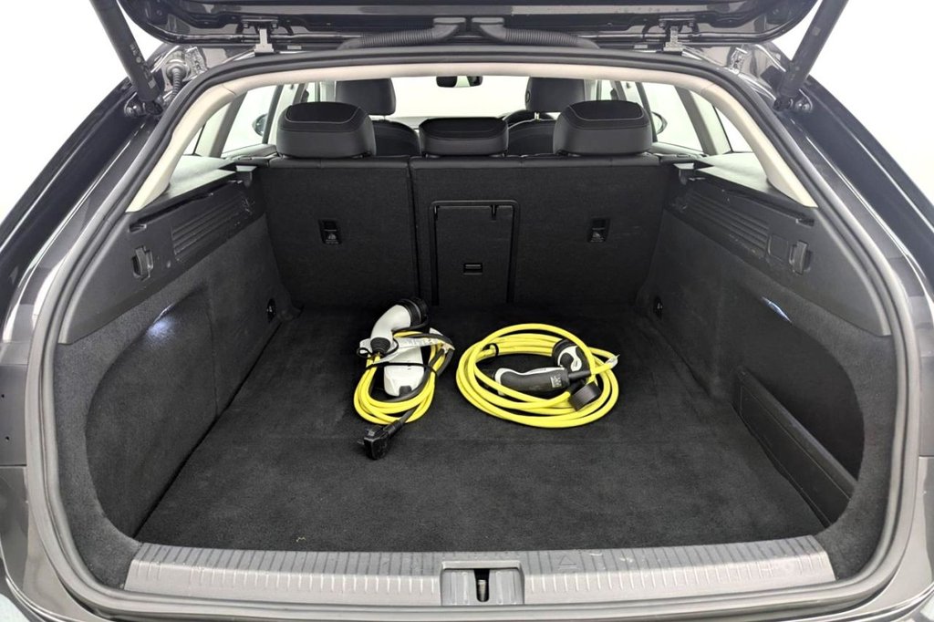 USED 2023 23 VOLKSWAGEN ARTEON 1.4 TSI 13kWh Elegance Shooting Brake 5dr Petrol Plug-in Hybrid DSG Euro 6 (s/s) (218 ps) Car Play. Heated Seats, Cruise