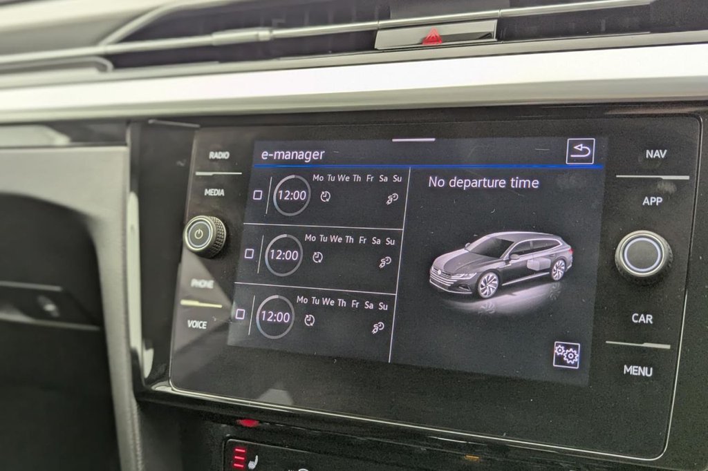 USED 2023 23 VOLKSWAGEN ARTEON 1.4 TSI 13kWh Elegance Shooting Brake 5dr Petrol Plug-in Hybrid DSG Euro 6 (s/s) (218 ps) Car Play. Heated Seats, Cruise