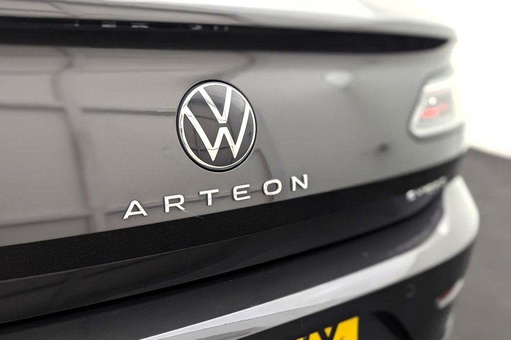 USED 2023 23 VOLKSWAGEN ARTEON 1.4 TSI 13kWh Elegance Shooting Brake 5dr Petrol Plug-in Hybrid DSG Euro 6 (s/s) (218 ps) Car Play. Heated Seats, Cruise