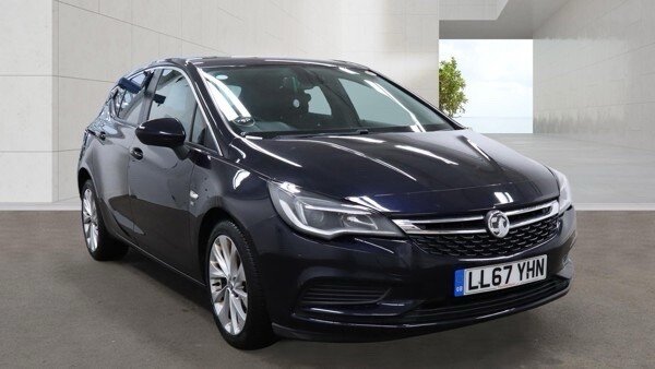 View our Vauxhall Astra 1.4i SE Hatchback 5dr Petrol Manual Euro 6 (100 ps)