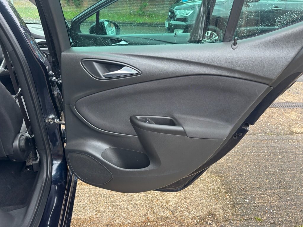 USED 2018 67 VAUXHALL ASTRA 1.4i SE Hatchback 5dr Petrol Manual Euro 6 (100 ps) &pound;ZERO DEPOSIT FINANCE