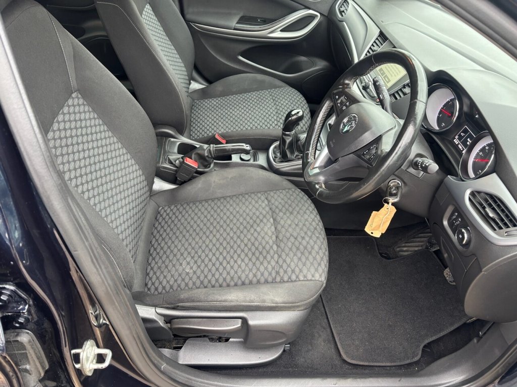 USED 2018 67 VAUXHALL ASTRA 1.4i SE Hatchback 5dr Petrol Manual Euro 6 (100 ps) &pound;ZERO DEPOSIT FINANCE