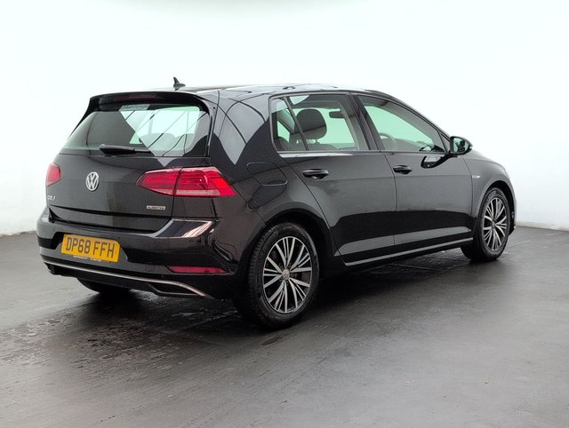 USED 2018 68 VOLKSWAGEN GOLF 1.5 Golf SE Nav TSi Evo 5dr CLICK+COLLECT / HOME DELIVERY