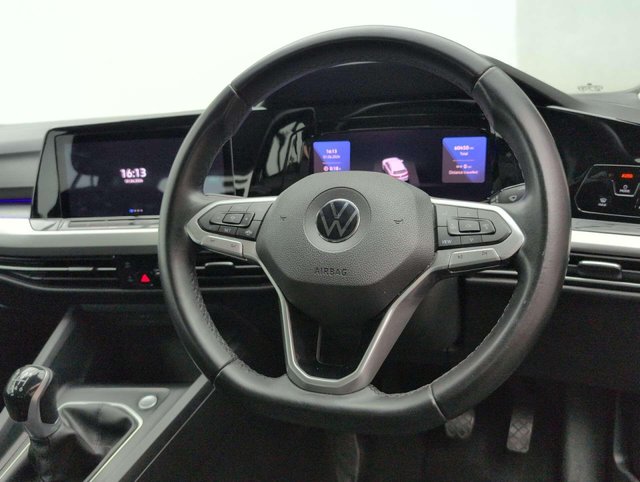 USED 2020 70 VOLKSWAGEN GOLF 1.5 Golf Life TSi 5dr CLICK+COLLECT / HOME DELIVERY