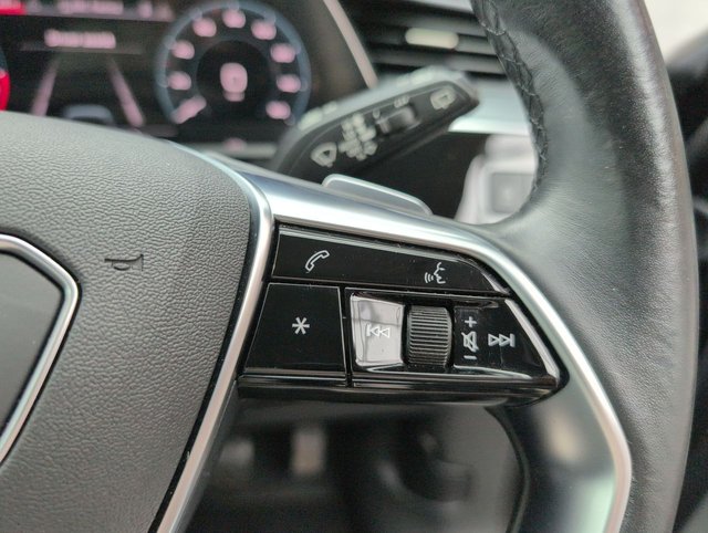 USED 2022 22 AUDI E-TRON e-tron Technik 55 Quattro 4WD 5dr CLICK+COLLECT / HOME DELIVERY