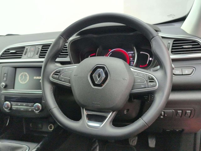 USED 2017 17 RENAULT KADJAR 1.2 Kadjar Dynamique S Nav TCe 5dr CLICK+COLLECT / HOME DELIVERY