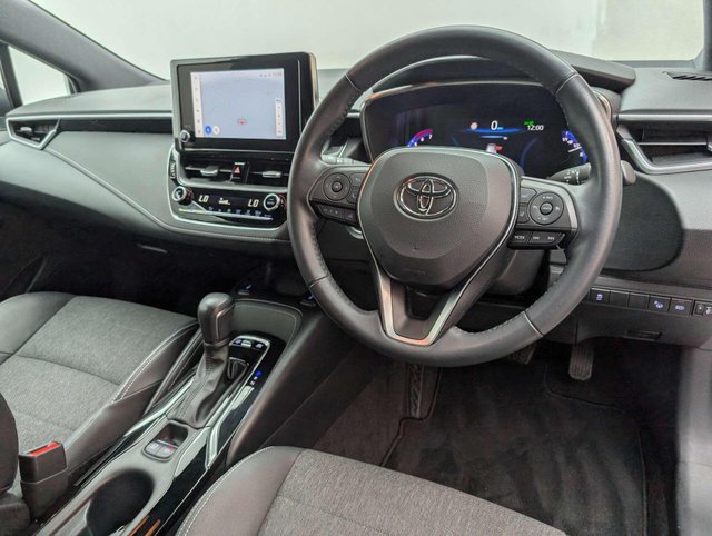 USED 2022 72 TOYOTA COROLLA 1.8 Corolla Design HEV CVT 5dr CLICK+COLLECT / HOME DELIVERY