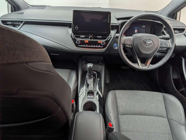 USED 2022 72 TOYOTA COROLLA 1.8 Corolla Design HEV CVT 5dr CLICK+COLLECT / HOME DELIVERY