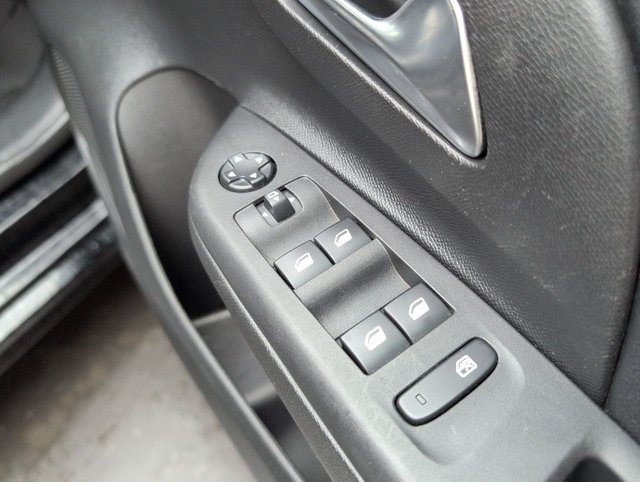 USED 2022 22 VAUXHALL CORSA Corsa E Elite Premium 5dr CLICK+COLLECT / HOME DELIVERY