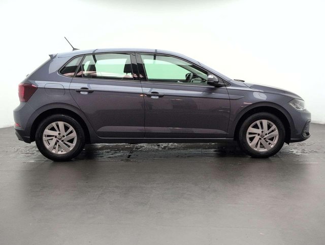 USED 2022 72 VOLKSWAGEN POLO 1.0 Polo Life 5dr CLICK+COLLECT / HOME DELIVERY