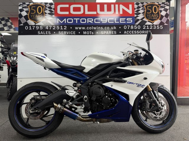 View our TRIUMPH DAYTONA 675