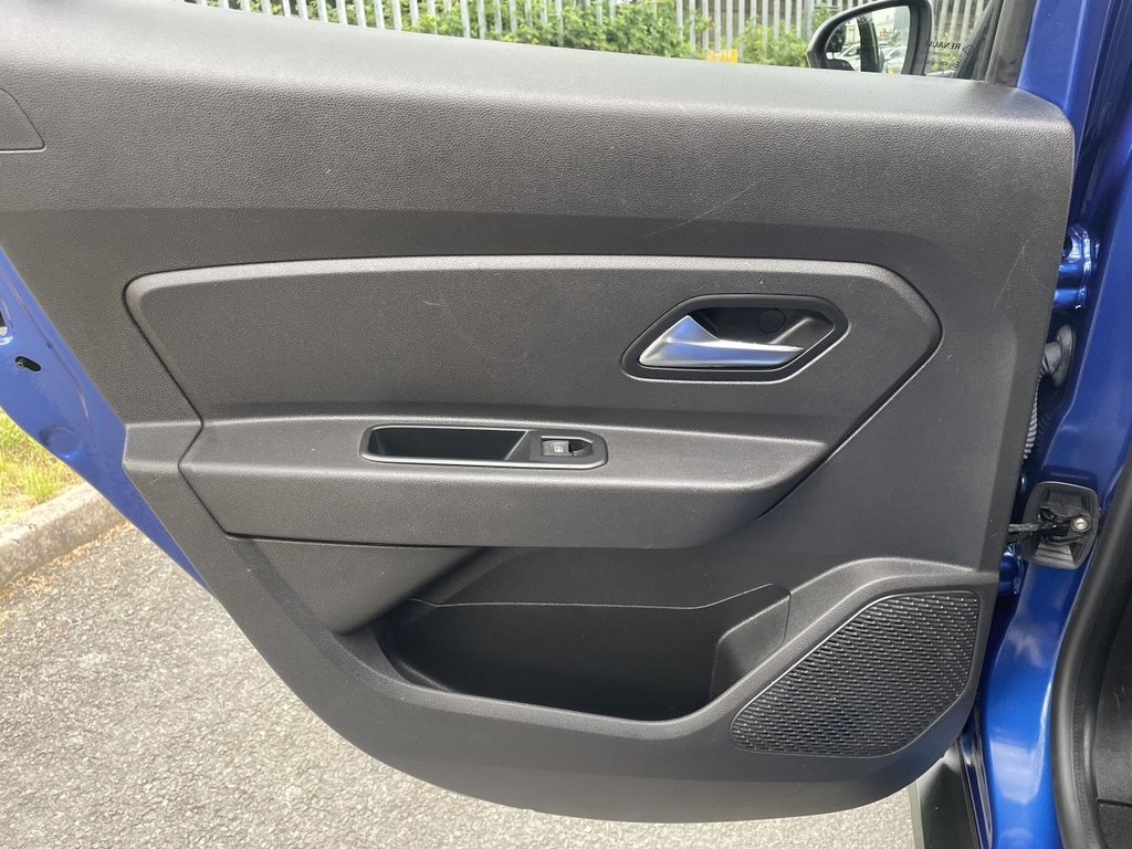 USED 2020 70 DACIA DUSTER 1.0 TCe Comfort SUV 5dr Petrol Manual Euro 6 (s/s) (100 ps) Sat Nav, Rear Camera