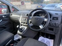USED 2010 60 FORD C-MAX 1.6 16v Zetec MPV 5dr Petrol Manual (164 g/km, 99 bhp) LOW MILES - JUST SERVICED