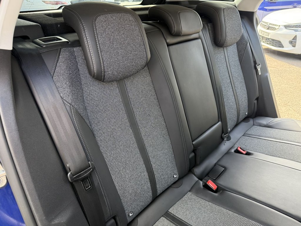 USED 2018 18 PEUGEOT 3008 1.5 BlueHDi Allure SUV 5dr Diesel EAT Euro 6 (s/s) (130 ps) Apple CarPlay, Rear Camera