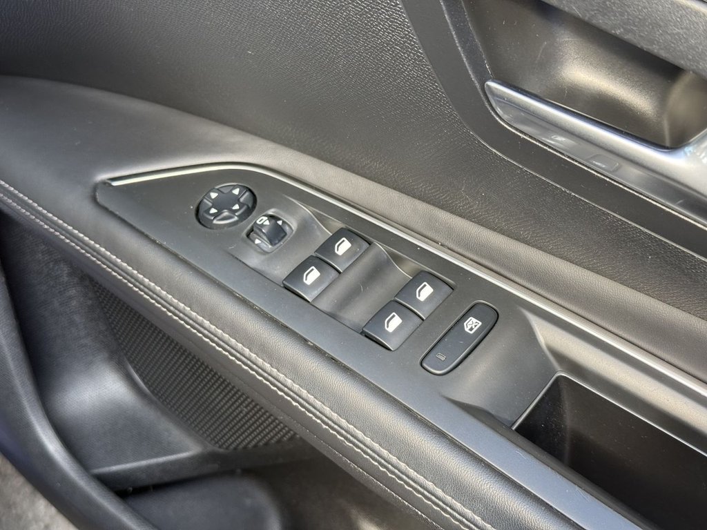 USED 2018 18 PEUGEOT 3008 1.5 BlueHDi Allure SUV 5dr Diesel EAT Euro 6 (s/s) (130 ps) Apple CarPlay, Rear Camera