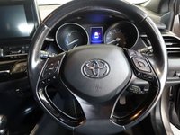 USED 2017 67 TOYOTA C-HR 1.8 VVT-h Icon SUV 5dr Petrol Hybrid CVT Euro 6 (s/s) (122 ps) FULL SERVICE HISTORY + SATELLITE NAVIGATION + REAR VIEW CAMERA + TOUCH SCREEN MEDIA DISPLAY + APPS CONTROL + DAB DIGITAL RADIO + BLUETOOTH PHONE CONNECTIVITY + CRUISE CONTROL + CLIMATE CONTROLLED AIRCONDITIONING + LEATHER MULTI FUNCTIONAL STEERING WHEEL + AUOMATIC WIPERS WITH RAIN SENSORS + HILL HOLD START ASSIST + IN CAR ENTERTAINMENT AUX/USB + DAY TIME RUNNING LIGHTS + AUTO DIMMING REAR VIEW MIRROR + ELECTRIC FRONT AND REAR WINDOWS + ELECTRIC HEATED POWER MIRRORS + 17 INCH ALLOY WHEELS