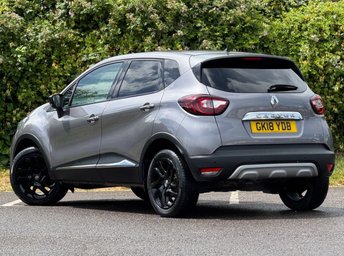 View our RENAULT CAPTUR